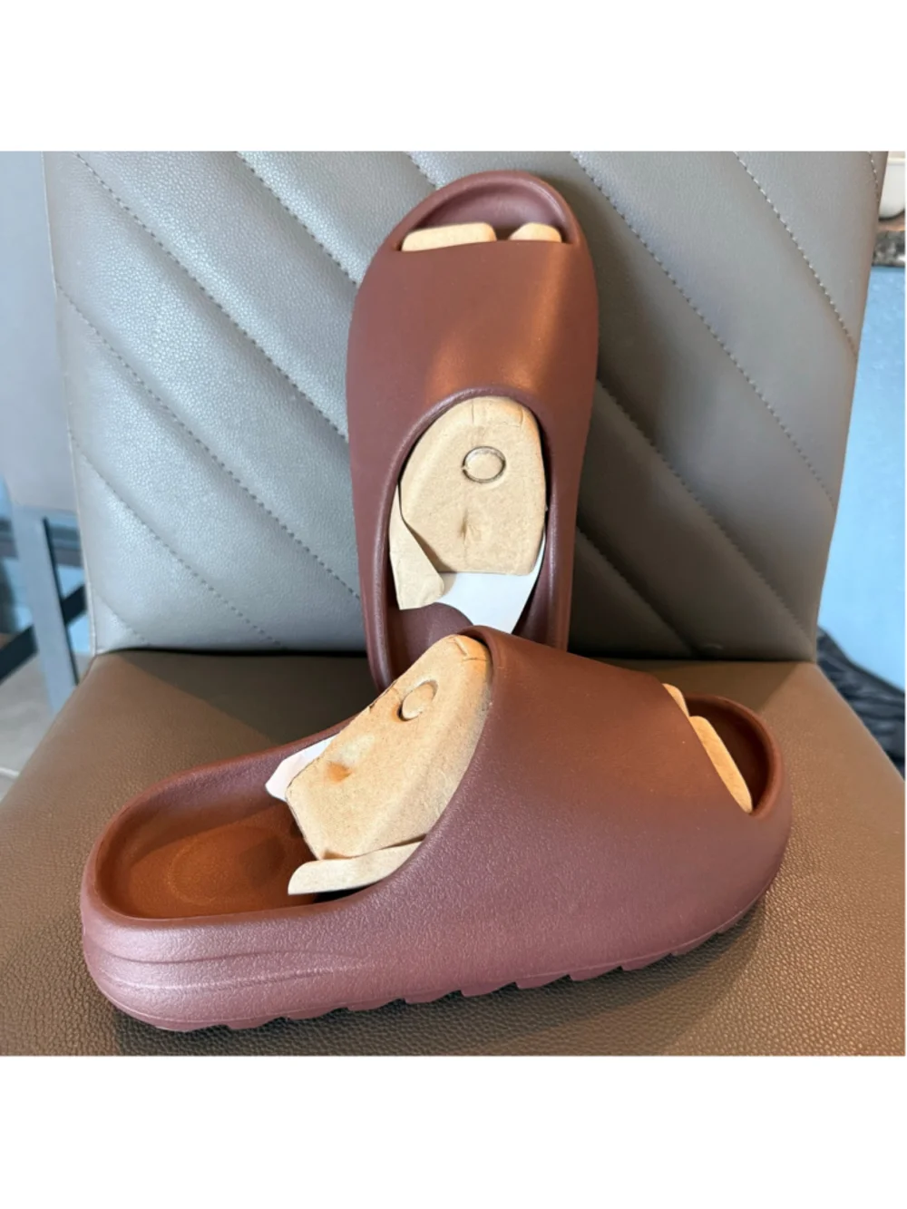 Men’s YS-01 brown slides